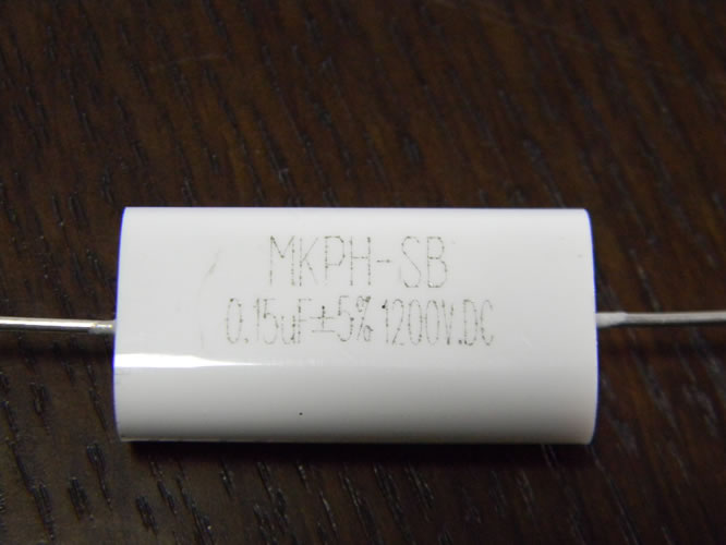軸向電容