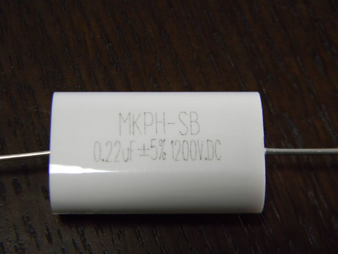 軸向電容